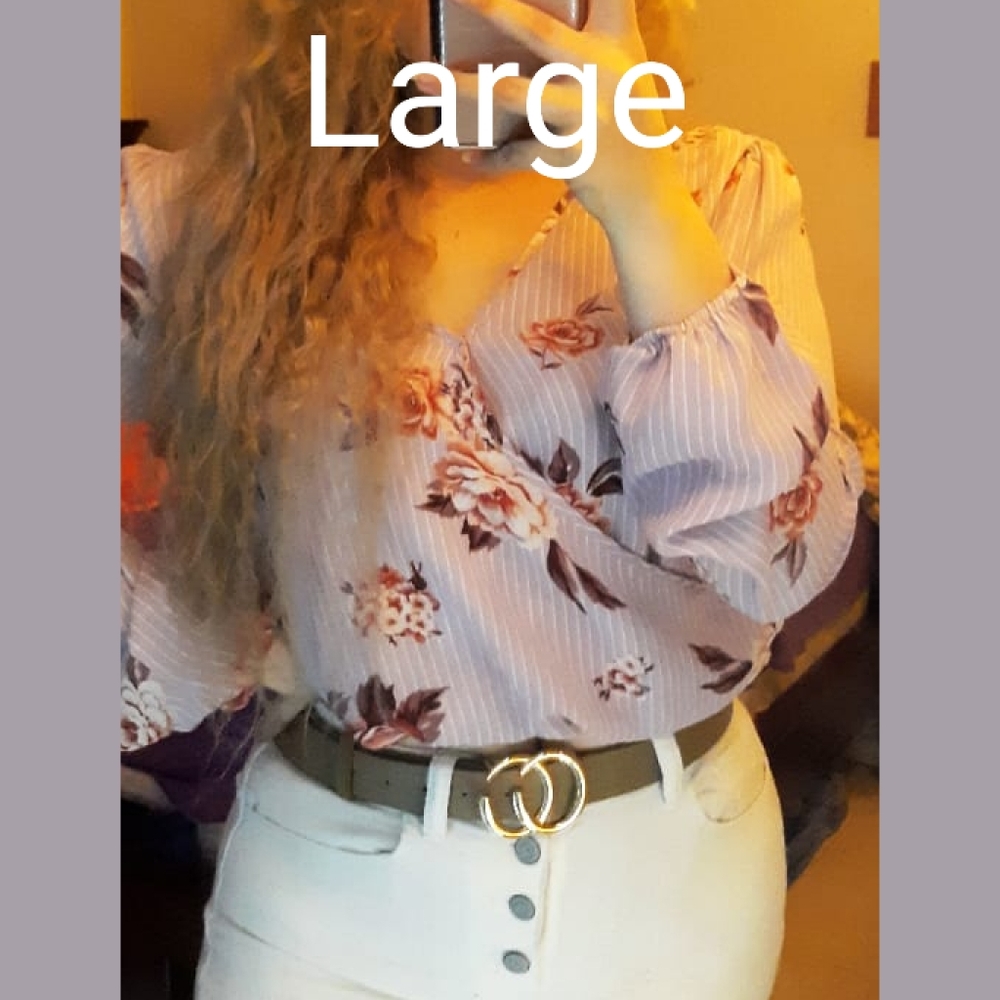 💐Light Purple Floral Top 💐
